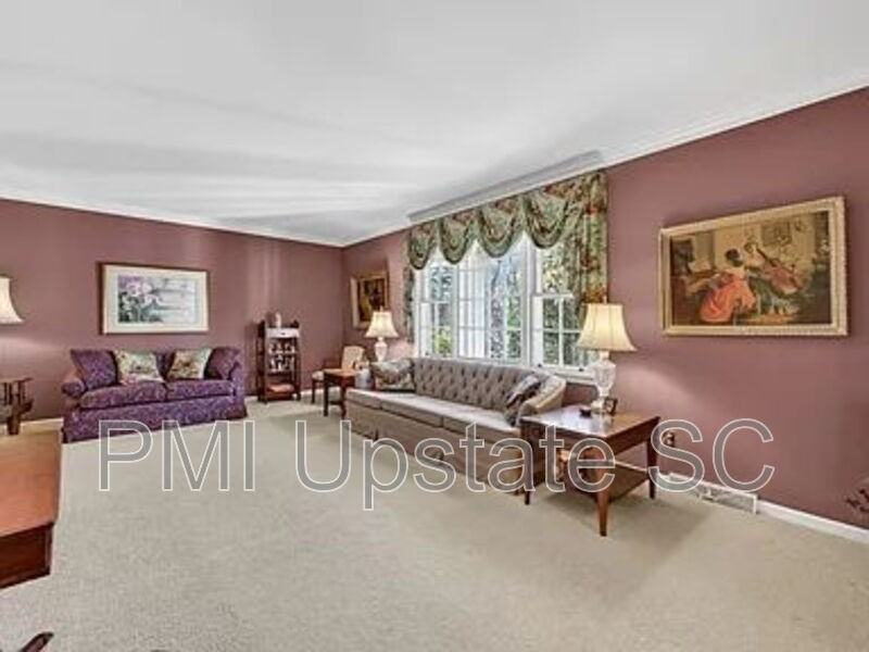 7 Tara Ave - Photo 4 of 22
