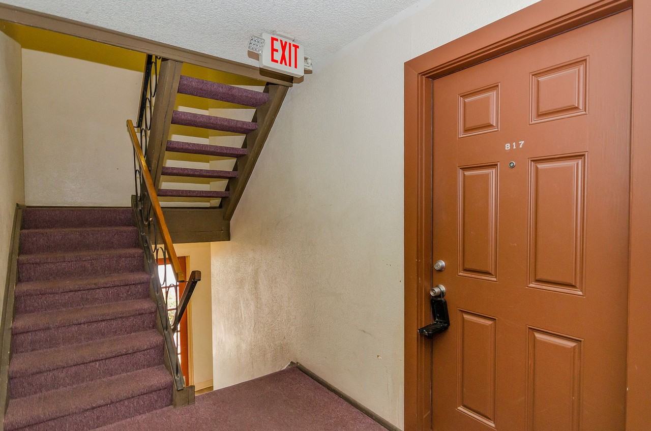 6351 N Barcelona Ct #817 - Photo 5 of 17