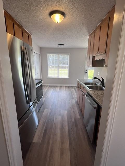 216 Wexford Dr - Photo 5 of 14