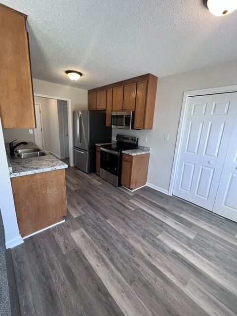 216 Wexford Dr - Photo 7 of 14