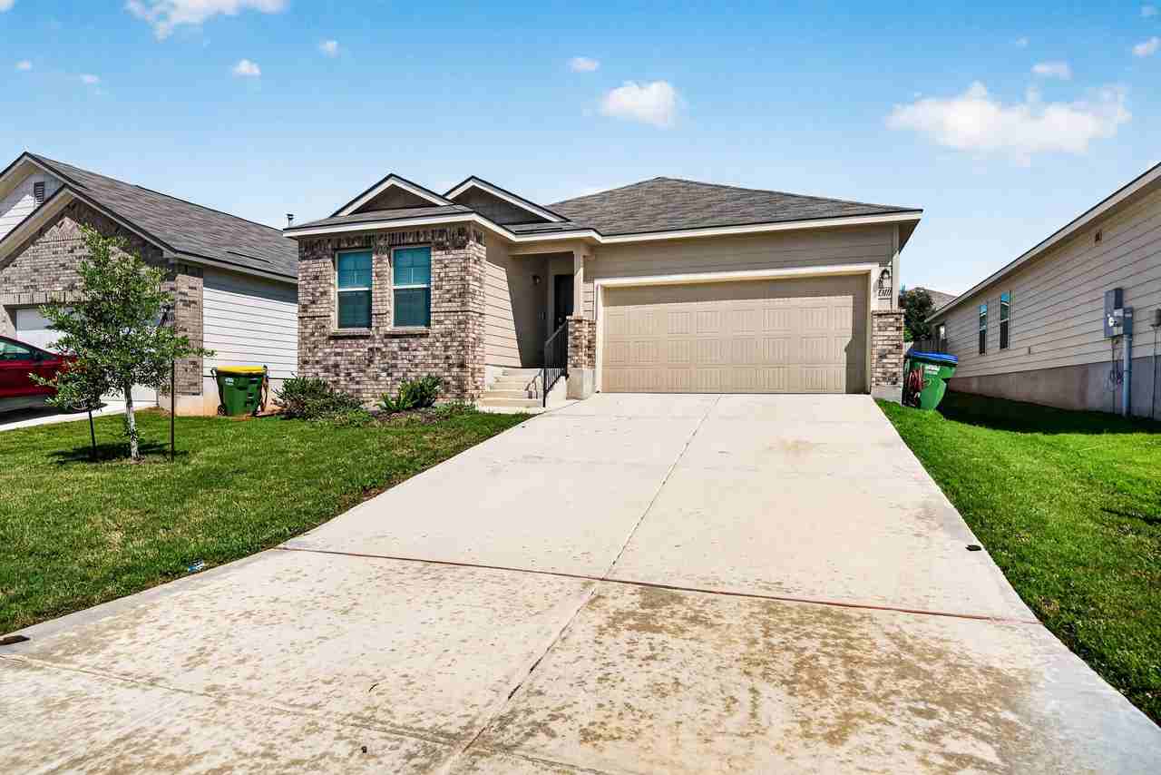 13111 Bay Point Way - Photo 3 of 26