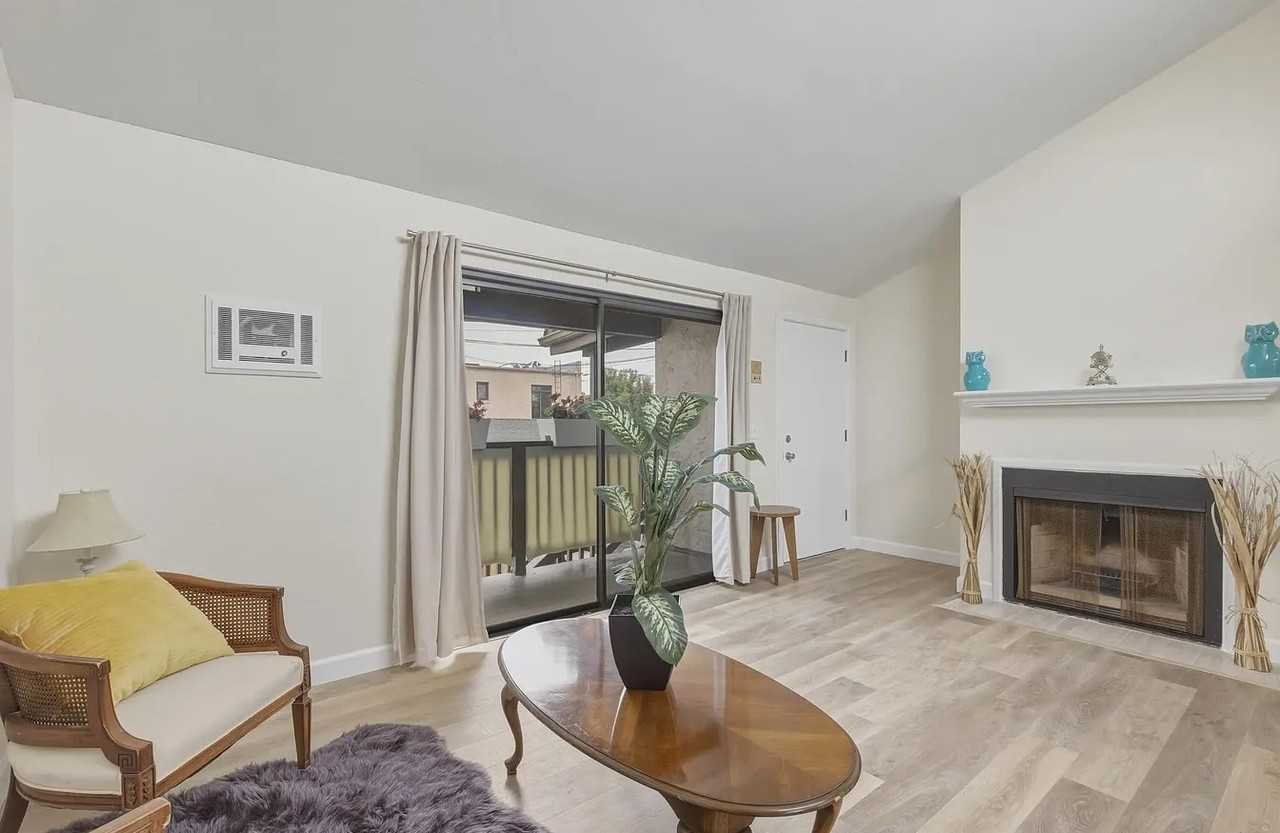 4725 35Th St - Photo 2 of 10