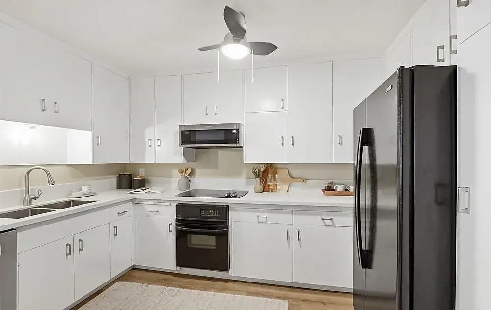 2701 2Nd Ave - Photo 5 of 9