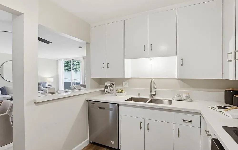2701 2Nd Ave - Photo 6 of 9