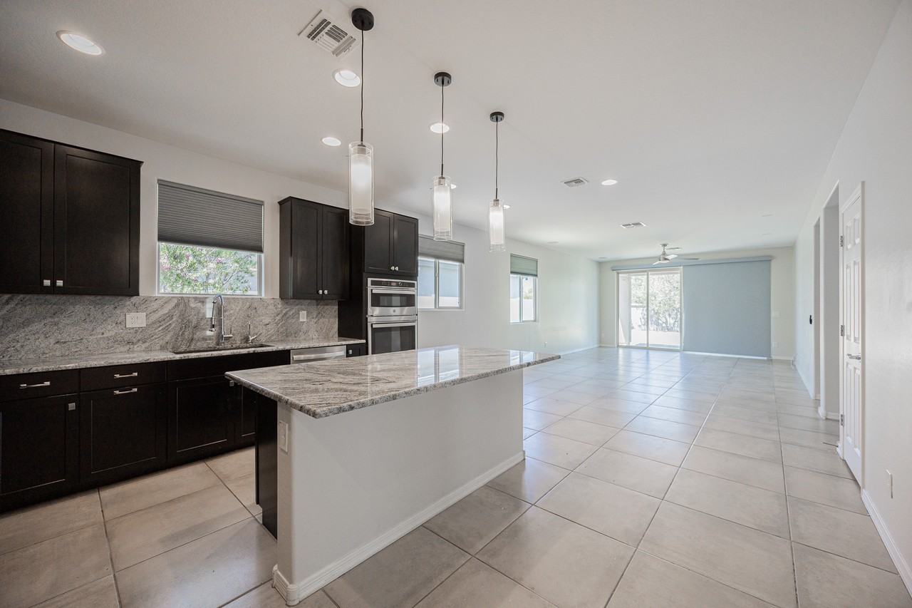 6412 S 24th Pl - Photo 5 of 27
