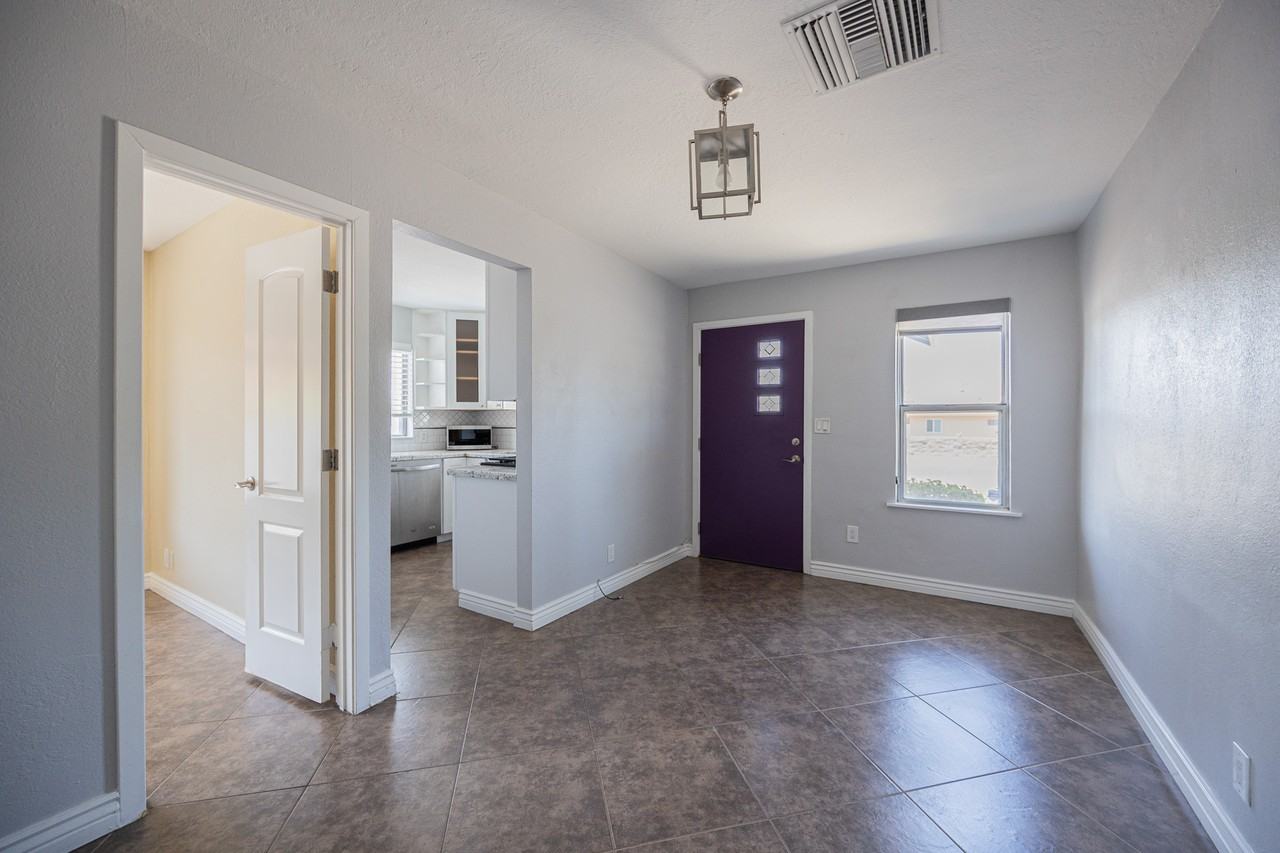 2301 N 11th St - Photo 5 of 31