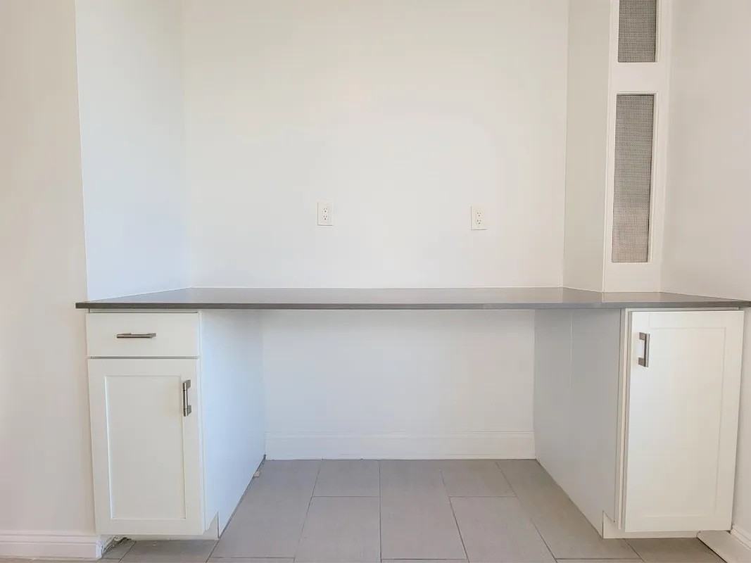 150 Lenox Rd - Photo 2 of 9