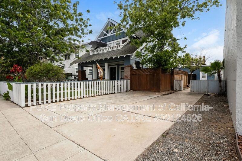 1611 30th St #4 - Photo 2 of 22