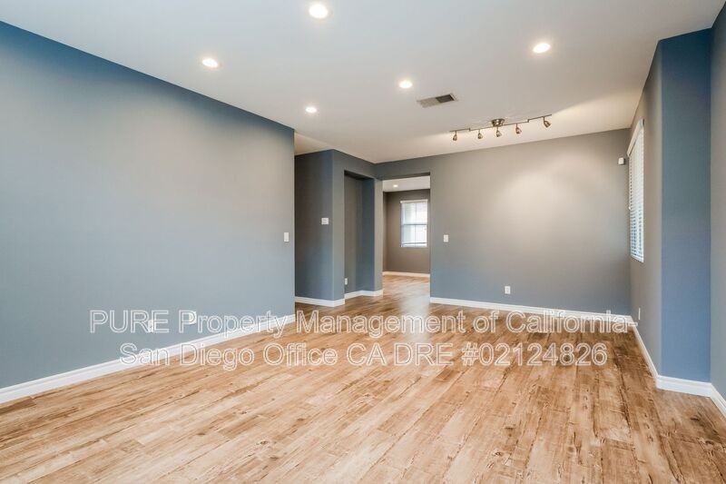 740 Mariposa Cir - Photo 3 of 22
