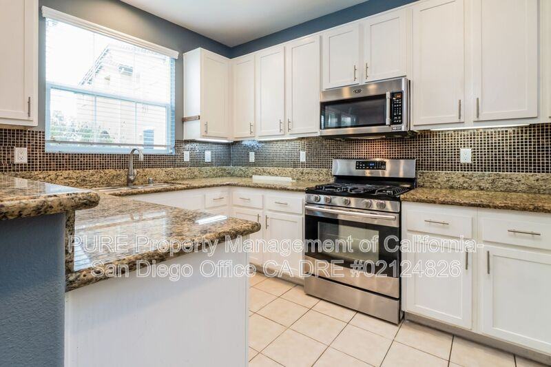 740 Mariposa Cir