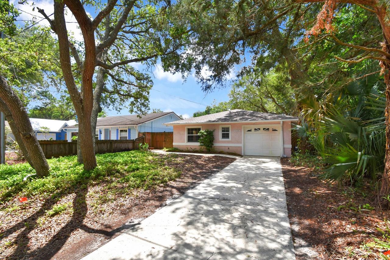 409 D St #NA - Photo 2 of 28