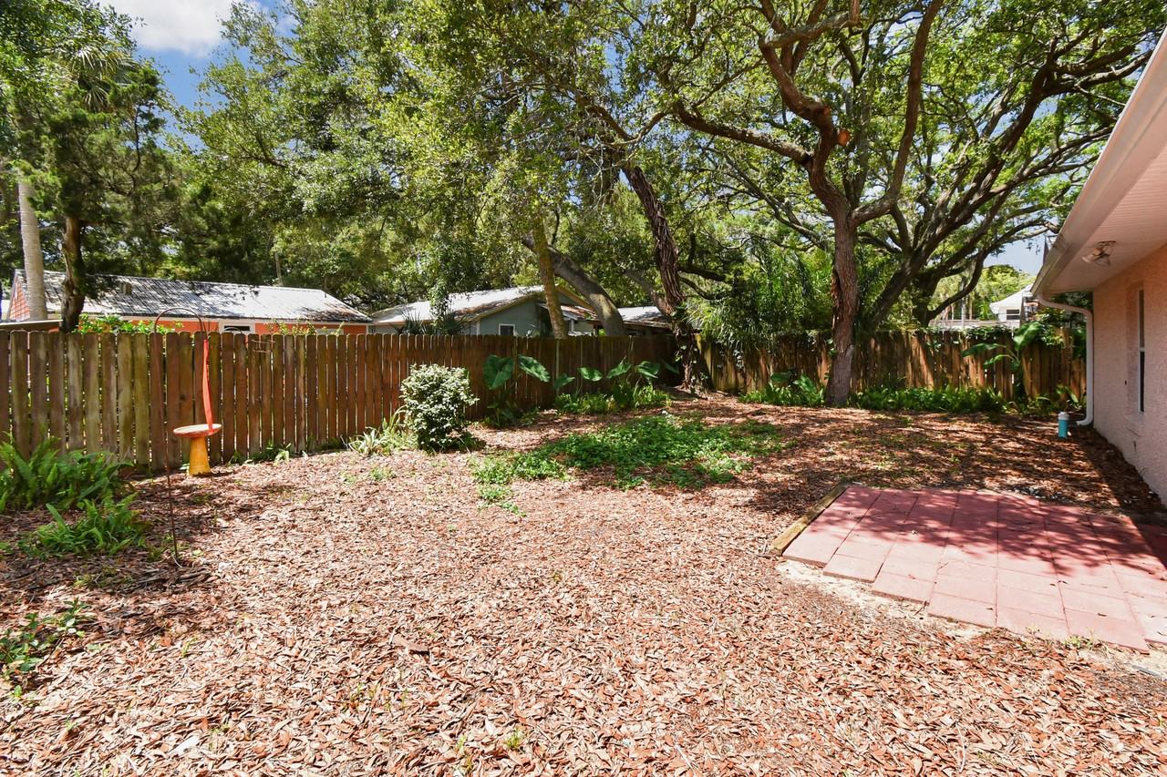 409 D St #NA - Photo 6 of 28