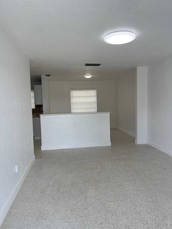 16630 Nw 45th Ave #NA - Photo 2 of 20