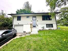 featured image of 105 N Elm St