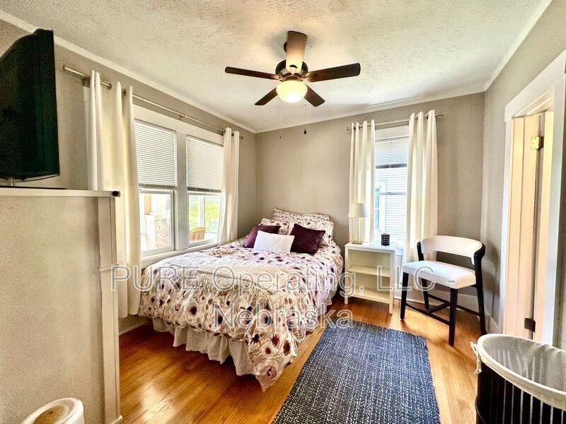5724 Rees St - Photo 7 of 50