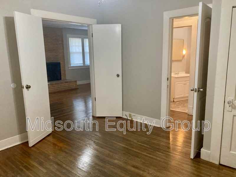 126 Pearl Ave - Photo 7 of 21
