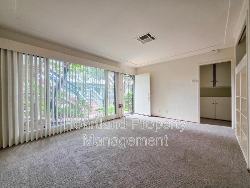 5129 Wilson St - Photo 4 of 9