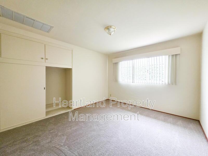 5129 Wilson St - Photo 7 of 9