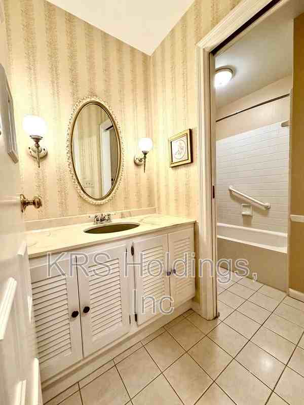 407 Westmoreland Ct - Photo 4 of 7