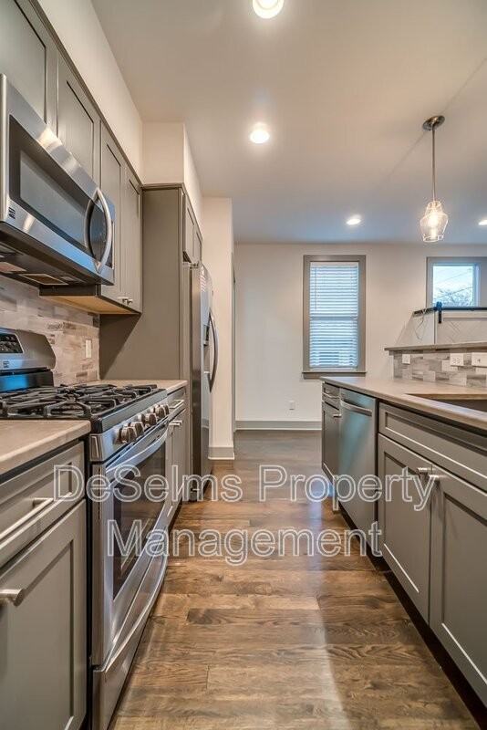 917B Spain Ave - Photo 6 of 24
