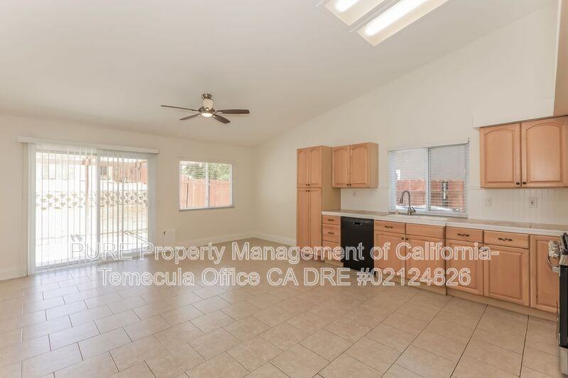 24444 Sagecrest Cir - Photo 4 of 16
