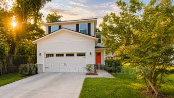 featured image of 1204 Hope St