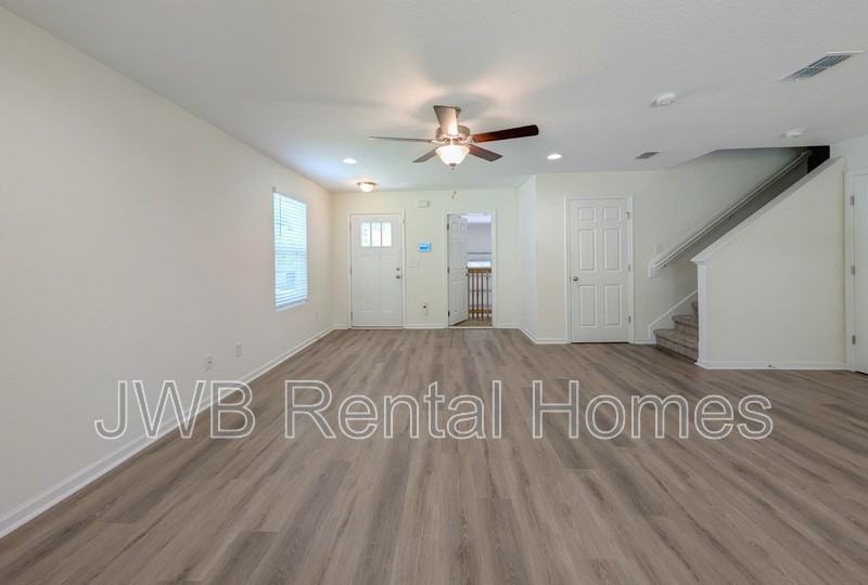 1204 Hope St - Photo 6 of 21