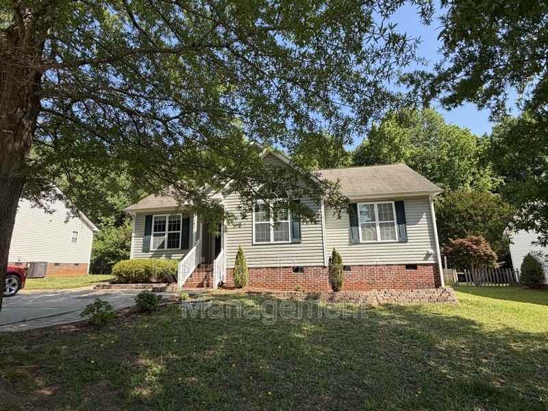 141 Creek Commons Ave - Photo 3 of 5