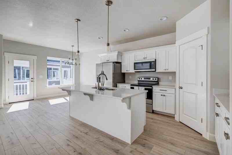 4199 Wn - Photo 3 of 23