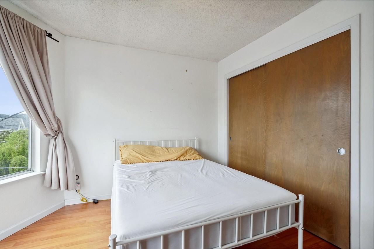 288 8th Ave - Photo 6 of 11
