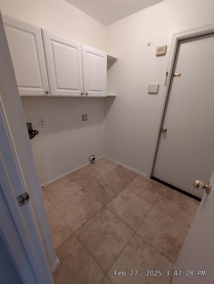 1207 E San Remo Ave - Photo 2 of 28