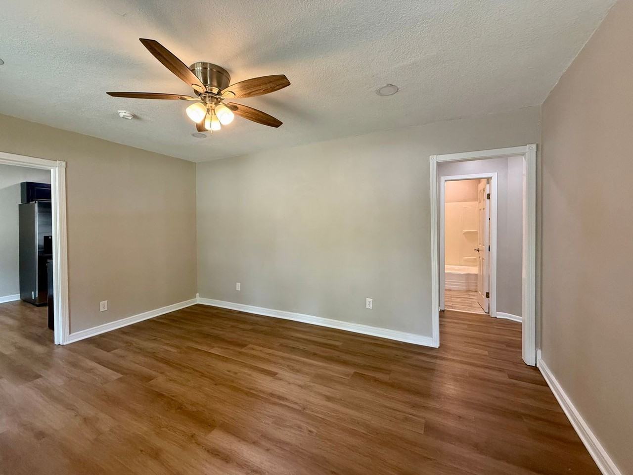 633 N Atherton St - Photo 2 of 17