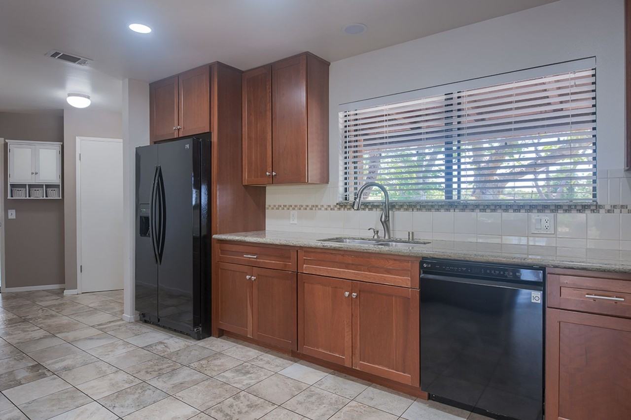 6341 La Paloma Ln - Photo 6 of 24