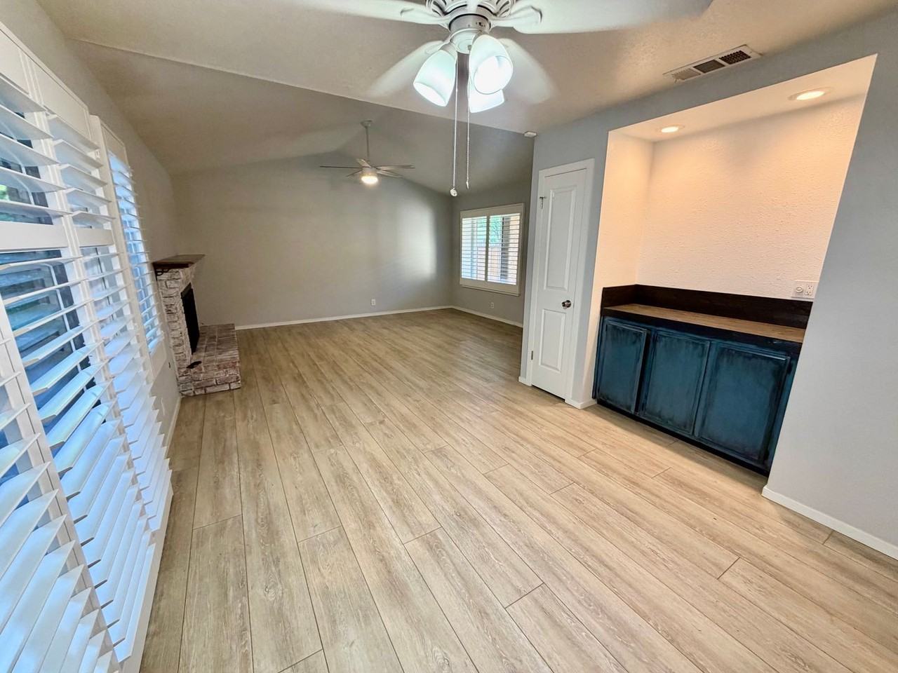 2619 Waverly Ct - Photo 5 of 13