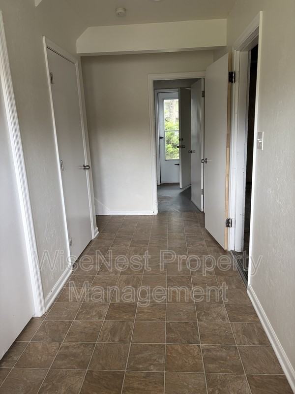 8808 Eaststreet - Photo 4 of 21