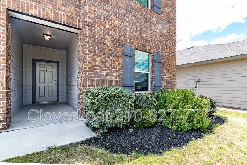 2126 Silver Maple - Photo 3 of 39