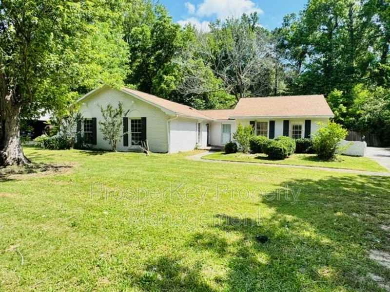4814 Fairview Dr - Photo 2 of 23