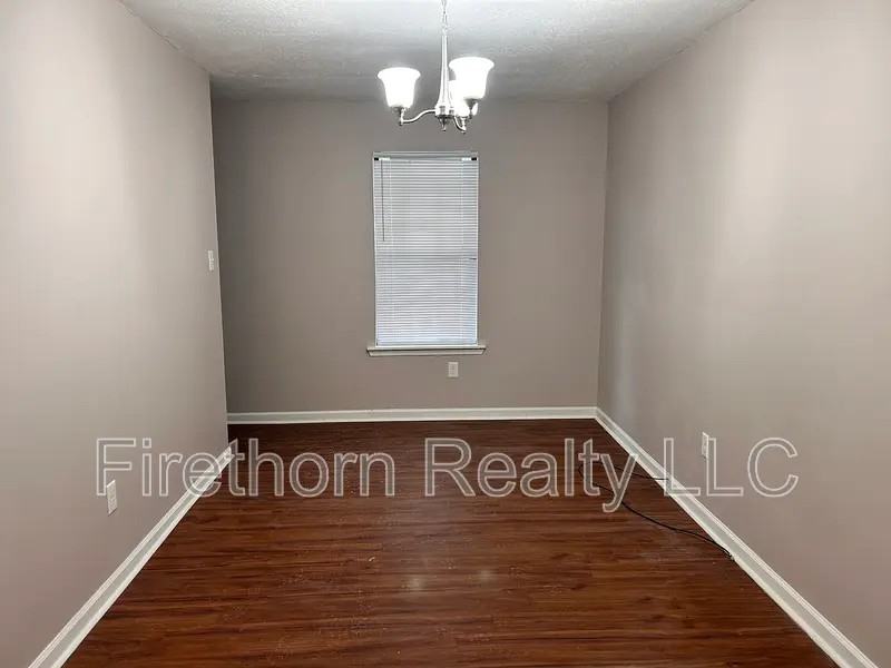 2709 Landing Loop Dr - Photo 3 of 11