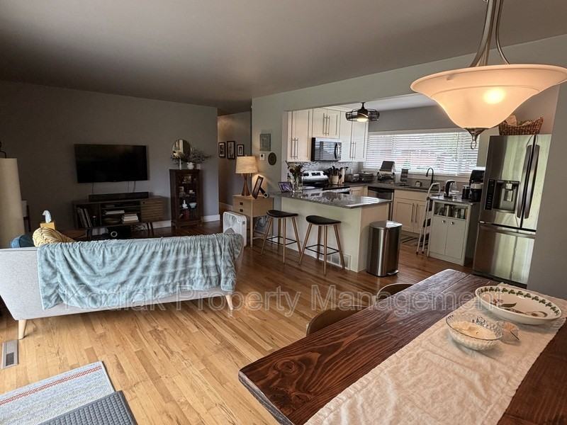 4242 Orchard Ave - Photo 5 of 18