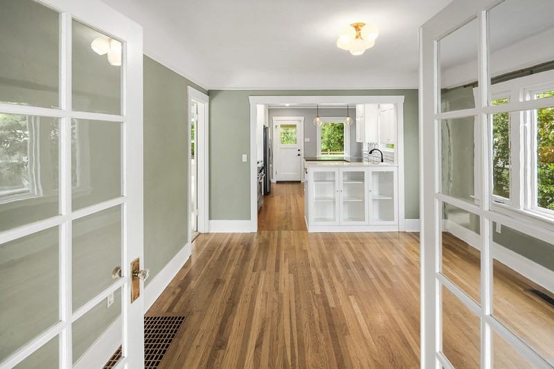 814 Nw 70th St - Photo 4 of 24