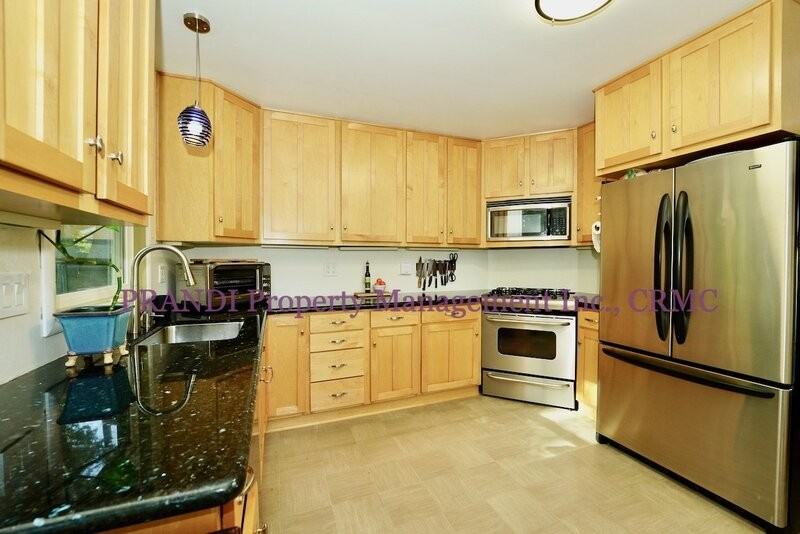 1501 Park Ct - Photo 6 of 18