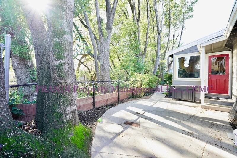 1501 Park Ct - Photo 7 of 18