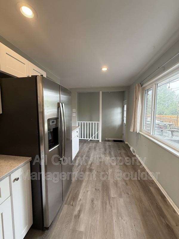 380 S 42nd St - Photo 7 of 22
