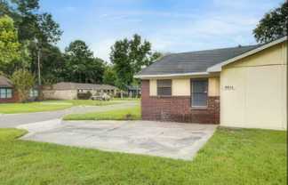 101 Drake Ct - Photo 1 of 1