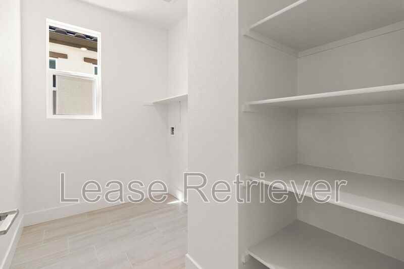4748 Concordia Ave - Photo 5 of 39