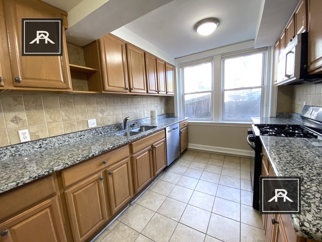 117 Winthrop Rd #12C - Photo 3 of 12
