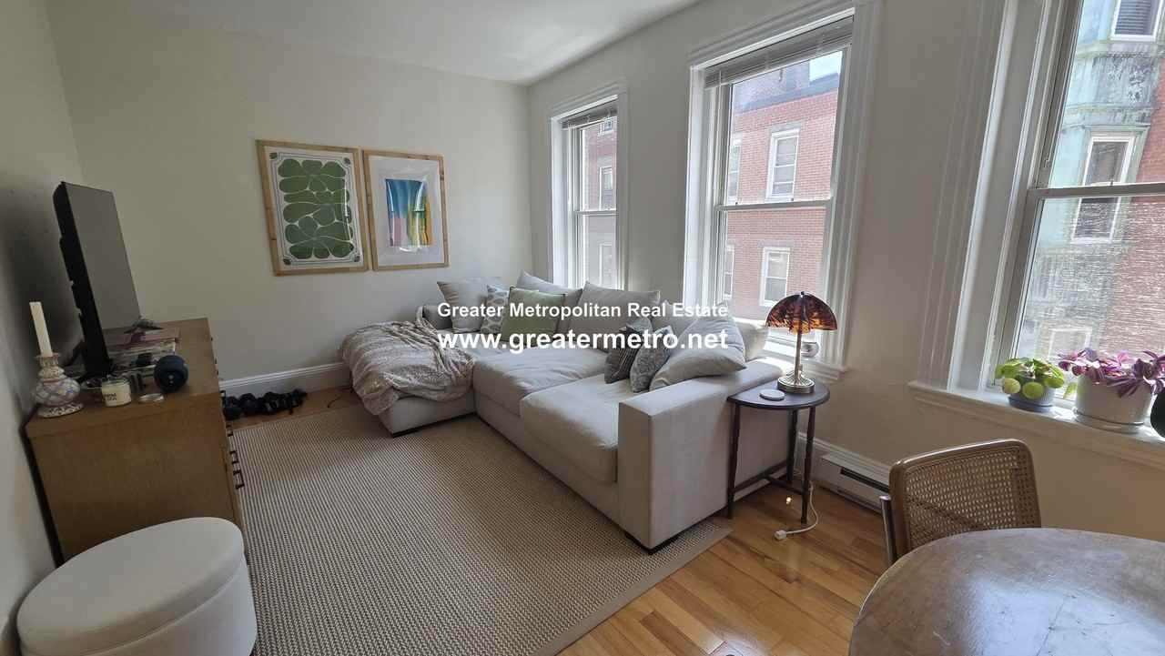 7 Sheafe St #3 - Photo 3 of 18