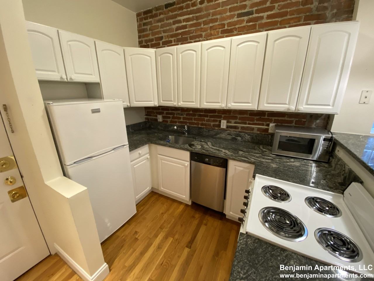 Prince St. & Salem St #16 - Photo 2 of 30