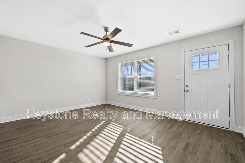 109 Mace Ln #A - Photo 3 of 17