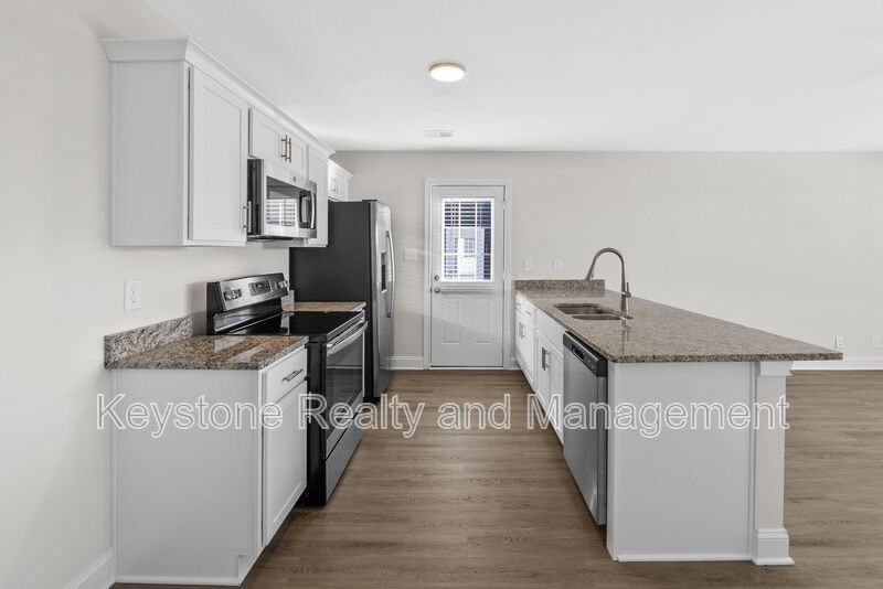 105 Mace Ln #A - Photo 4 of 17